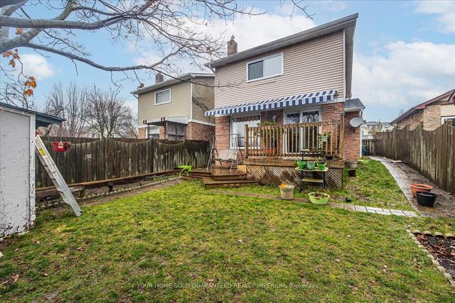 15 Winston Cres, House detached with 3 bedrooms, 3 bathrooms and 5 parking in Whitby ON | Image 18