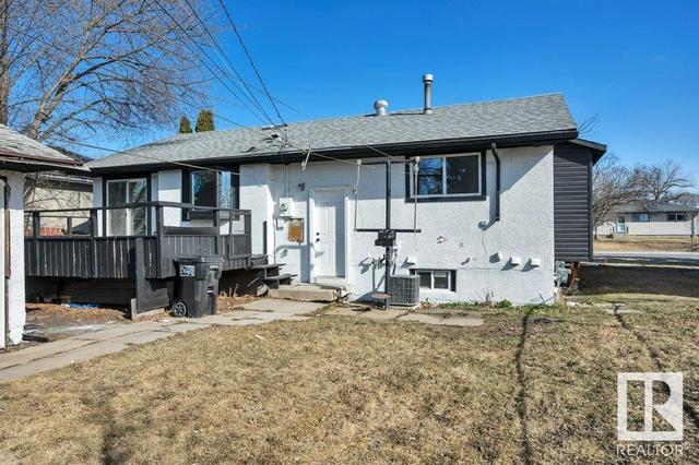 9311 129b Av Nw, House detached with 5 bedrooms, 2 bathrooms and 4 parking in Edmonton AB | Image 44
