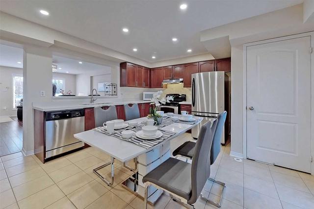 unit 9 - 3335 Thomas St, Townhouse with 2 bedrooms, 2 bathrooms and 1 parking in Mississauga ON | Image 4