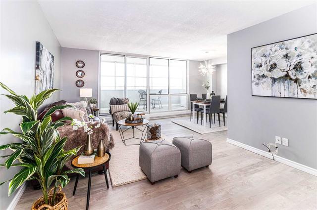 225 Harvard Pl, Condo with 2 bedrooms, 2 bathrooms and 1 parking in Waterloo ON | Image 6