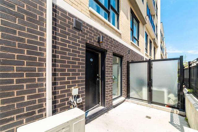 101 - 8825 Sheppard Ave E, Townhouse with 2 bedrooms, 2 bathrooms and 1 parking in Toronto ON | Image 3