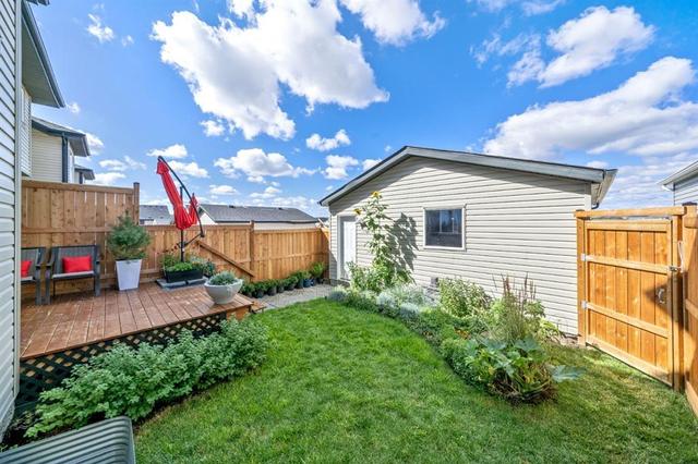 30 Clydesdale Crescent, House semidetached with 3 bedrooms, 3 bathrooms and 2 parking in Cochrane AB | Image 39