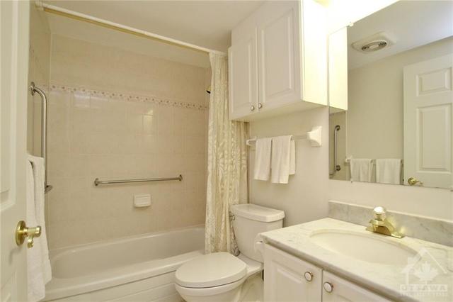 105 - 3099 Carling Avenue, Condo with 2 bedrooms, 2 bathrooms and 1 parking in Ottawa ON | Image 23