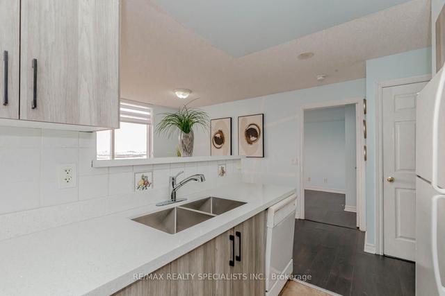 2106 a - 710 Humberwood Blvd, Condo with 2 bedrooms, 1 bathrooms and 1 parking in Toronto ON | Image 13