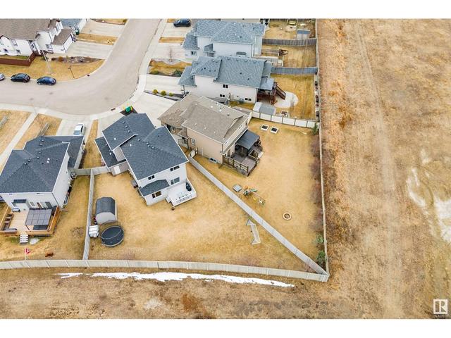 9614 85 Av, House detached with 4 bedrooms, 3 bathrooms and null parking in Morinville AB | Image 13