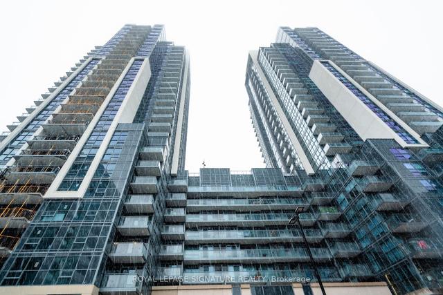 2401 - 30 Meadowglen Pl, Condo with 1 bedrooms, 2 bathrooms and 1 parking in Toronto ON | Image 1