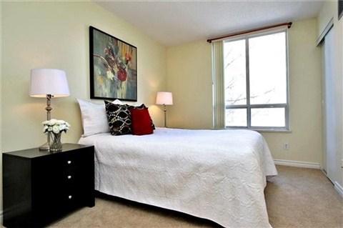 th 9 - 5039 Finch Ave E, Condo with 3 bedrooms, 3 bathrooms and 2 parking in Toronto ON | Image 8