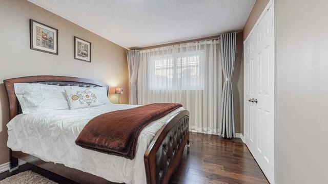 100 Erickson Dr, House detached with 5 bedrooms, 4 bathrooms and 2 parking in Whitby ON | Image 18