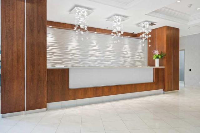 1802 - 300 Bloor St E, Condo with 2 bedrooms, 2 bathrooms and 1 parking in Toronto ON | Image 16
