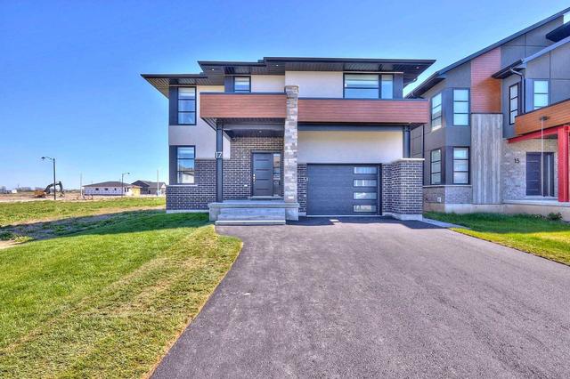 17 Sparkle Dr, House detached with 3 bedrooms, 3 bathrooms and 4 parking in Thorold ON | Image 12