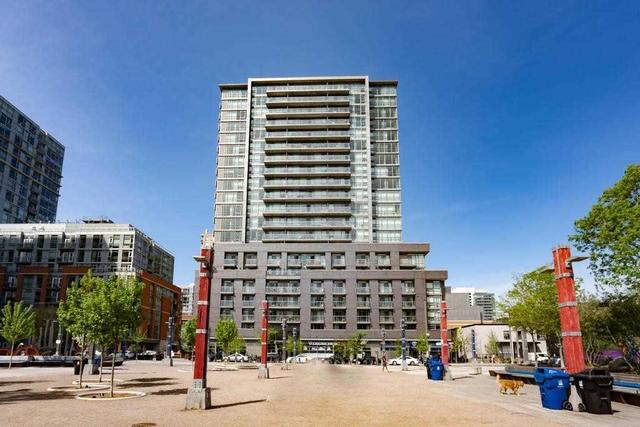 1005 - 68 Abell St, Condo with 2 bedrooms, 2 bathrooms and 1 parking in Toronto ON | Card Image