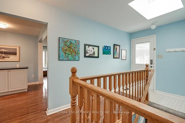 689 Ardleigh Cres, House detached with 3 bedrooms, 2 bathrooms and 3 parking in Burlington ON | Image 6