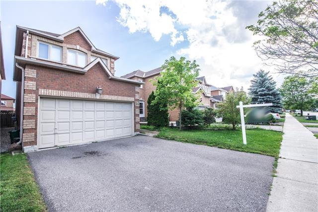 31 Clarion Cres, House attached with 4 bedrooms, 4 bathrooms and 2 parking in Markham ON | Image 1