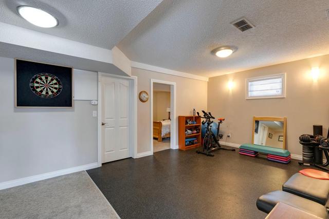 55 Stradbrooke Way Sw, House detached with 4 bedrooms, 3 bathrooms and 2 parking in Calgary AB | Image 42