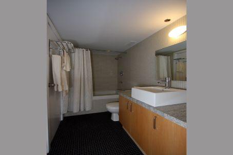 111b - 347 Sorauren Ave, Condo with 1 bedrooms, 1 bathrooms and 1 parking in Toronto ON | Image 4
