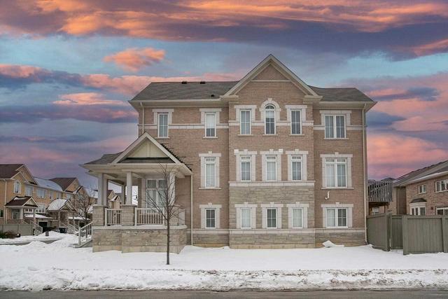 86 Rockman Cres, House attached with 3 bedrooms, 3 bathrooms and 2 parking in Brampton ON | Image 1