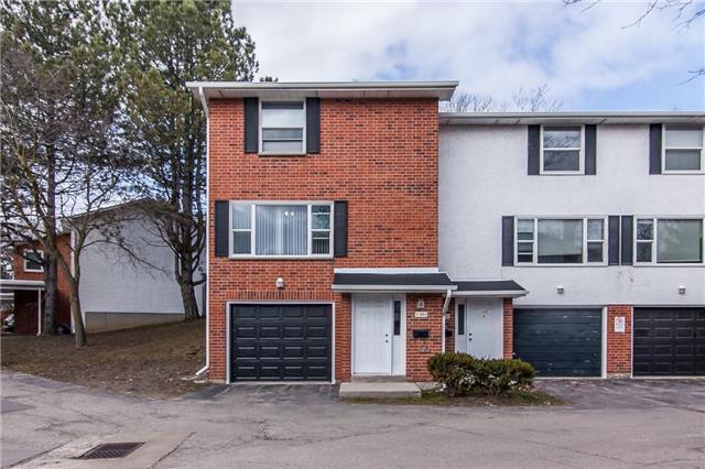 1 - 411 Keats Way, Townhouse with 3 bedrooms, 2 bathrooms and 2 parking in Waterloo ON | Image 1
