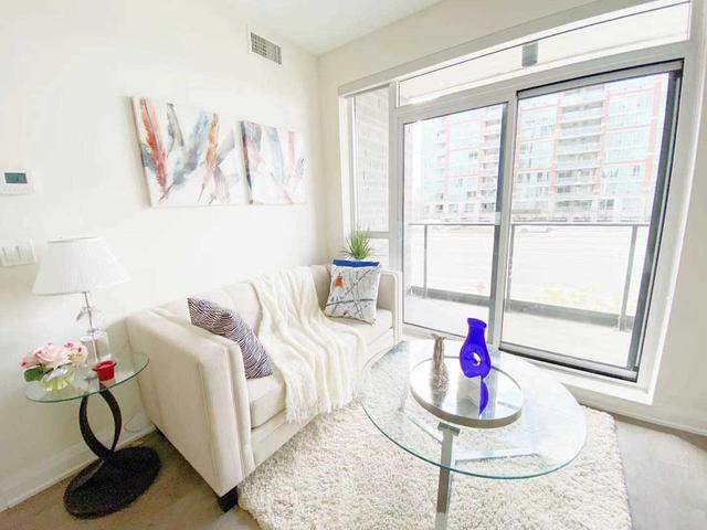 209 - 396 Highway 7 E Ave, Condo with 1 bedrooms, 1 bathrooms and 1 parking in Richmond Hill ON | Image 3