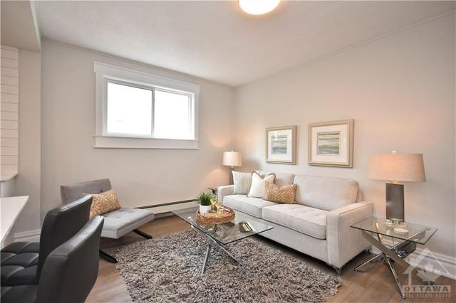 2 - 375 Mackay Street, Condo with 3 bedrooms, 1 bathrooms and null parking in Ottawa ON | Image 4