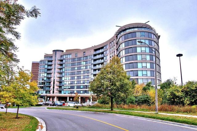 703 - 18 Valley Woods Rd, Condo with 2 bedrooms, 2 bathrooms and 1 parking in Toronto ON | Image 2