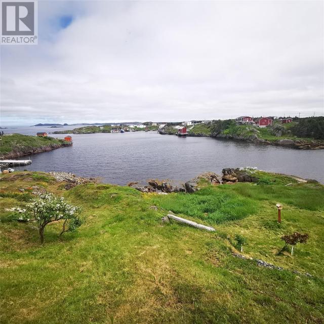 1 Skinner's Harbour Road, House detached with 2 bedrooms, 1 bathrooms and null parking in Change Islands NL | Image 2