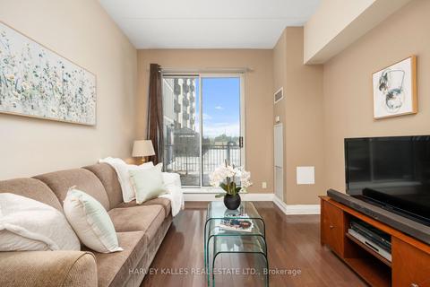203 - 2737 Keele St, Condo with 2 bedrooms, 1 bathrooms and 1 parking in Toronto ON | Card Image