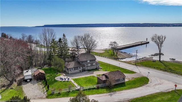 204 Bruce Rd 9, House detached with 4 bedrooms, 2 bathrooms and 11 parking in South Bruce Peninsula ON | Image 1