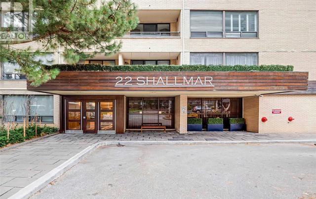 102 - 22 Shallmar Blvd, Condo with 2 bedrooms, 2 bathrooms and 1 parking in Toronto ON | Image 39