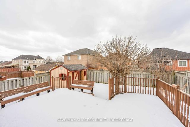 83 Summerfield Cres, House detached with 2 bedrooms, 2 bathrooms and 6 parking in Brampton ON | Image 17