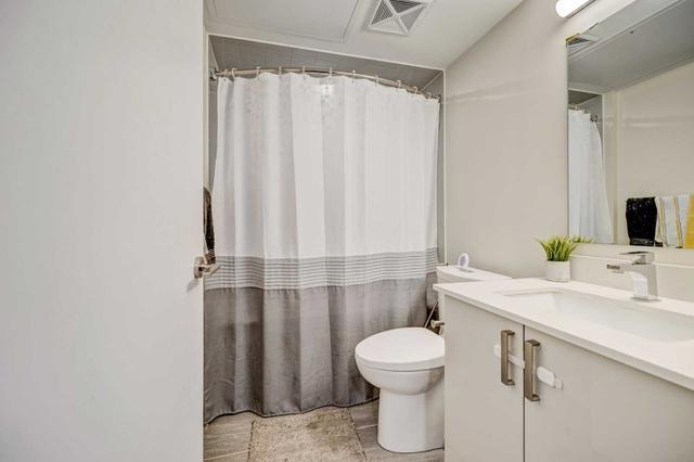 414 - 38 Monte Kwinter Crt, Condo with 2 bedrooms, 1 bathrooms and 1 parking in Toronto ON | Image 4
