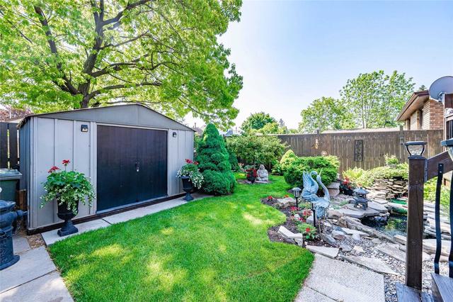 566 Woodward Ave, House detached with 3 bedrooms, 2 bathrooms and 4 parking in Hamilton ON | Image 20
