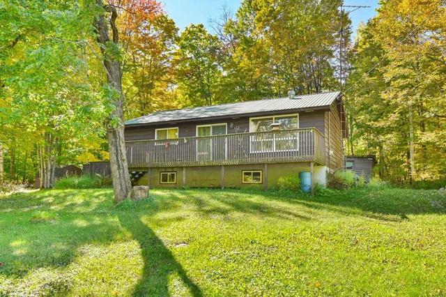 948 Skootamatta Lake Rd, House detached with 3 bedrooms, 1 bathrooms and 4 parking in North Frontenac ON | Card Image
