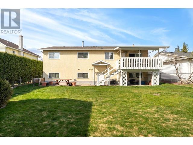 1569 Carshyl Court, House detached with 4 bedrooms, 2 bathrooms and 4 parking in Kelowna BC | Image 34