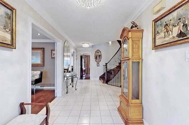 88 Savage Rd, House detached with 4 bedrooms, 4 bathrooms and 6 parking in Newmarket ON | Image 6