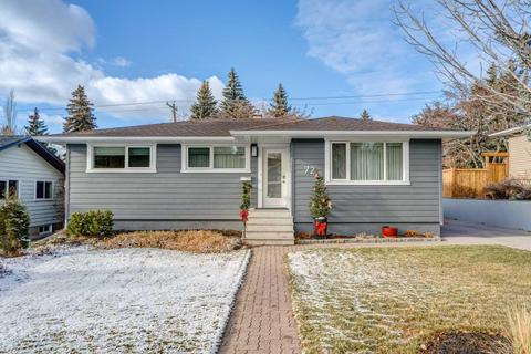 72 Columbia Place Nw, House detached with 4 bedrooms, 2 bathrooms and 5 parking in Calgary AB | Card Image