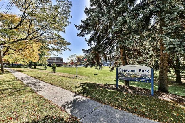 30 Highbrook Dr, House detached with 3 bedrooms, 2 bathrooms and 3 parking in Toronto ON | Image 33