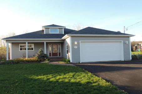 66 Anik Cres, House detached with 2 bedrooms, 2 bathrooms and 3 parking in Moncton NB | Image 1