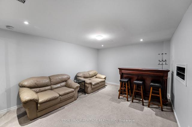 167 - 120 Nonquon Rd, Townhouse with 3 bedrooms, 1 bathrooms and 1 parking in Oshawa ON | Image 20