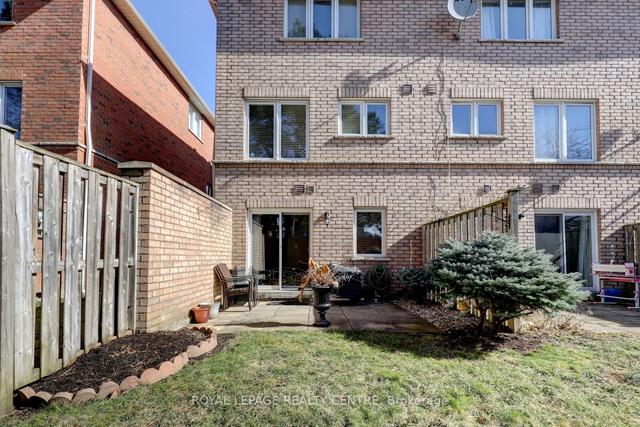 86 - 1128 Dundas St W, Townhouse with 3 bedrooms, 2 bathrooms and 2 parking in Mississauga ON | Image 27