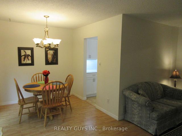 47 - 2 Bernick Dr, Townhouse with 4 bedrooms, 2 bathrooms and 2 parking in Barrie ON | Image 9