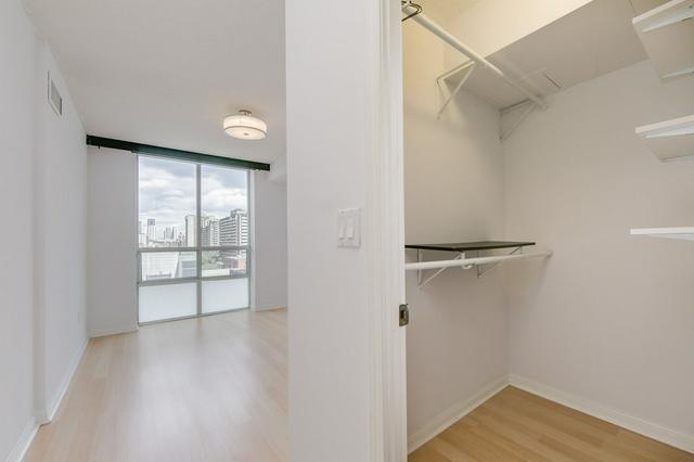 1004 - 311 Richmond St E, Condo with 1 bedrooms, 1 bathrooms and 0 parking in Toronto ON | Image 4