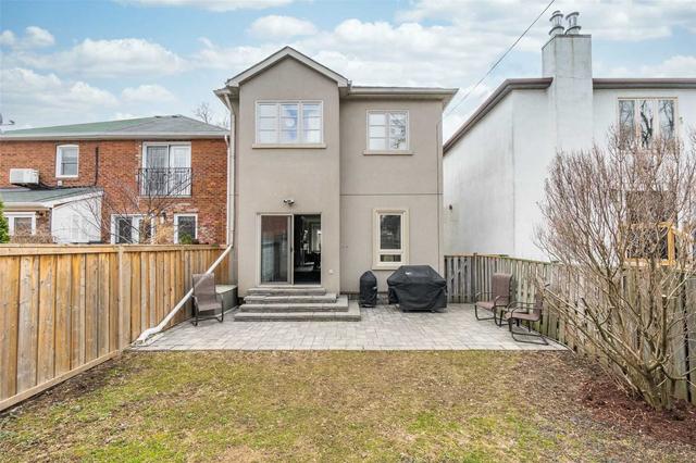 220 Fairlawn Ave, House detached with 3 bedrooms, 3 bathrooms and 1 parking in Toronto ON | Image 31