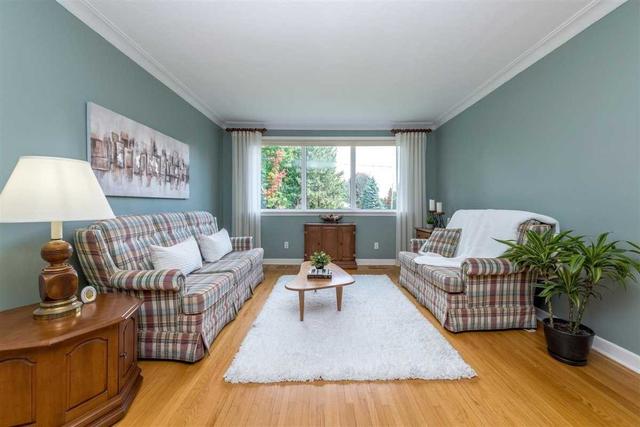 27 Karen Cres, House detached with 2 bedrooms, 1 bathrooms and 6 parking in Orillia ON | Image 34