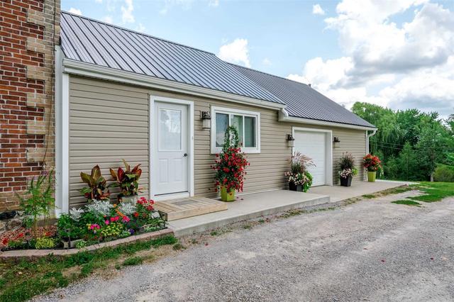 879 Highway 7, House detached with 4 bedrooms, 2 bathrooms and 5 parking in Otonabee South Monaghan ON | Image 23