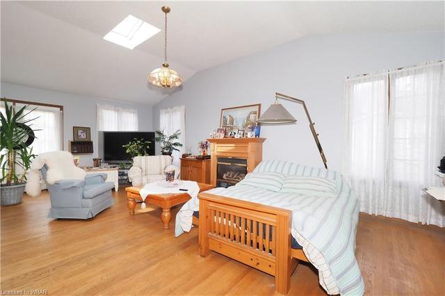 1377 King Street N, House detached with 2 bedrooms, 1 bathrooms and 5 parking in Woolwich ON | Image 26