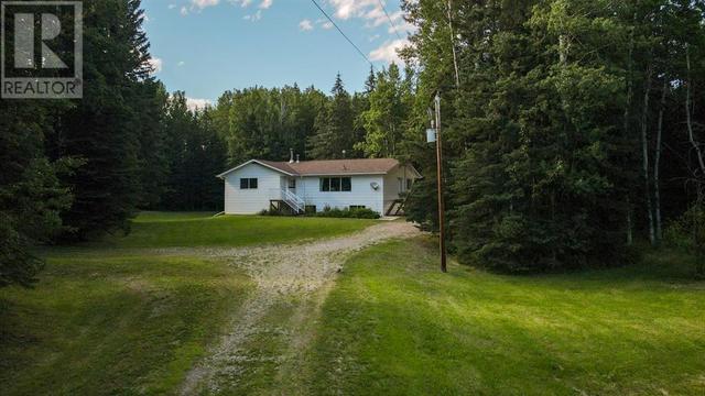 54522 Range Road 144, House detached with 4 bedrooms, 2 bathrooms and 10 parking in Yellowhead County AB | Card Image