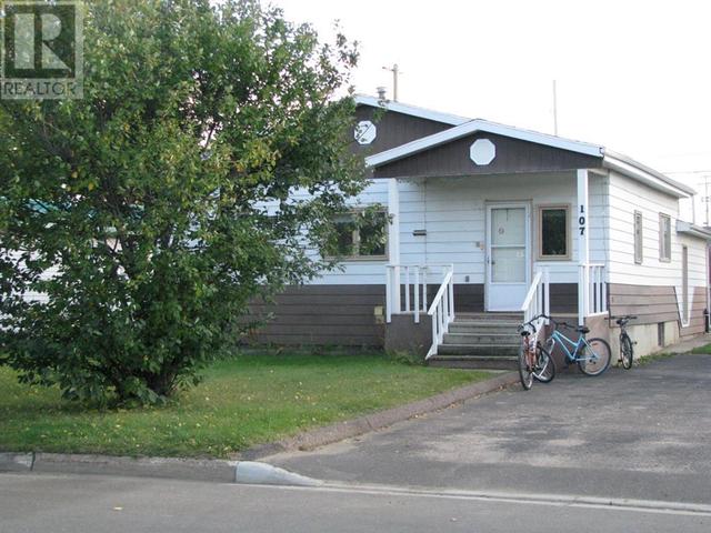 107 2nd Avenue Sw, House detached with 3 bedrooms, 1 bathrooms and 2 parking in Manning AB | Image 1
