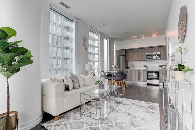 2507 - 28 Wellesley St E, Condo with 2 bedrooms, 2 bathrooms and 0 parking in Toronto ON | Image 10