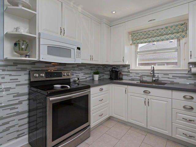 490 Miller Ave, House detached with 2 bedrooms, 2 bathrooms and 4 parking in Oshawa ON | Image 5