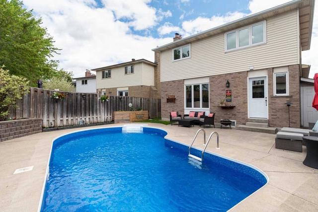 834 Merritt Dr, House detached with 4 bedrooms, 3 bathrooms and 6 parking in Milton ON | Image 30